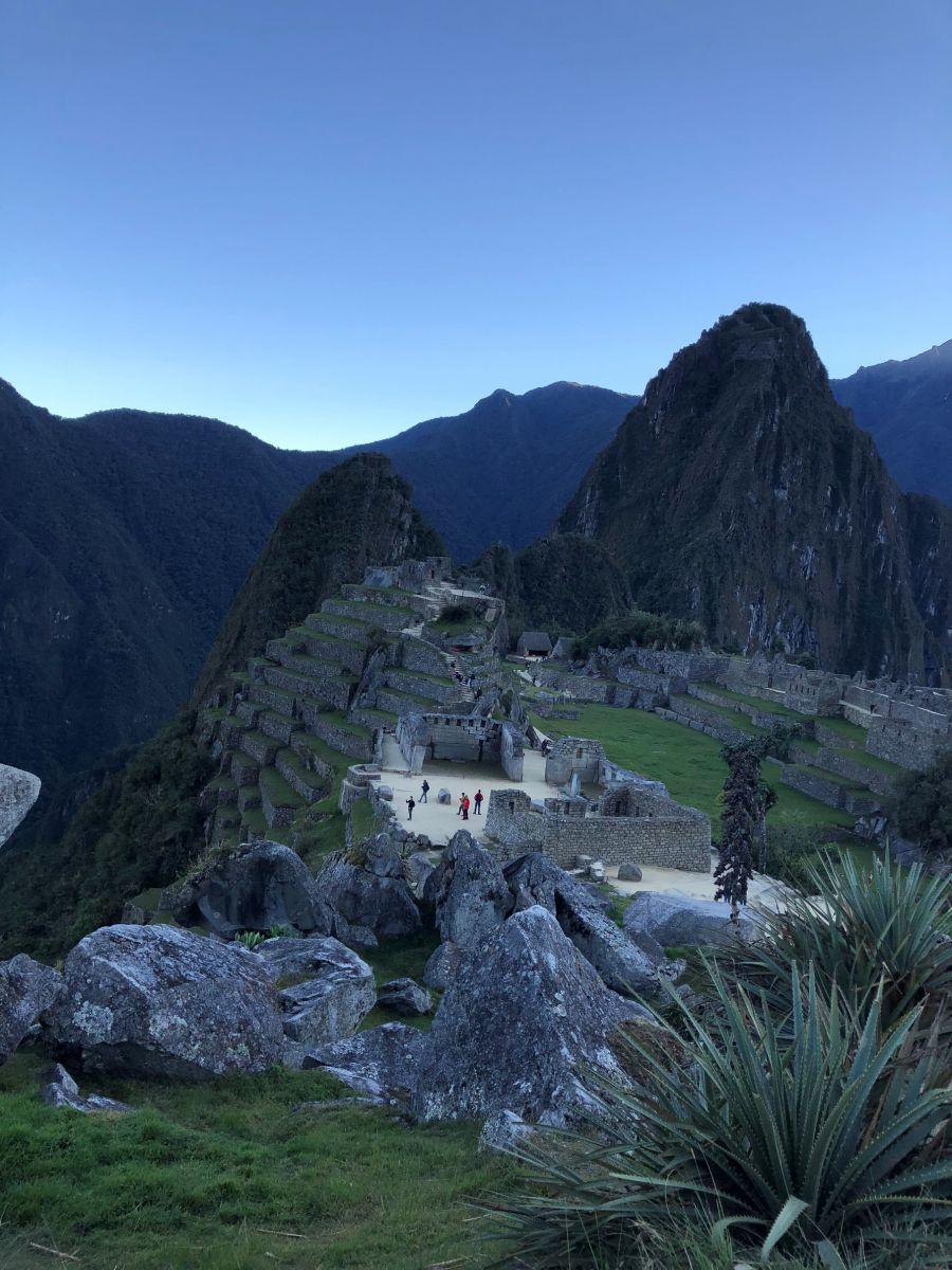 machupicchu at sunrise.jpg