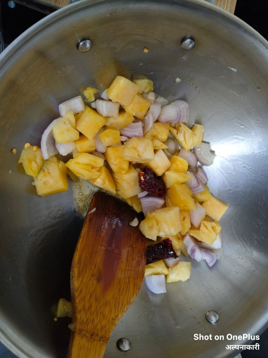 pinaple.jpg