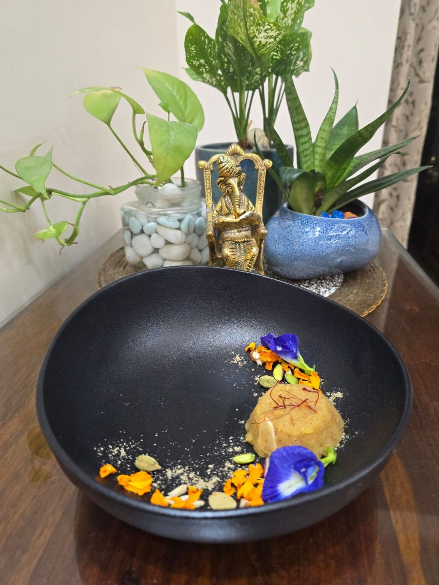 shira_black bowl.jpg