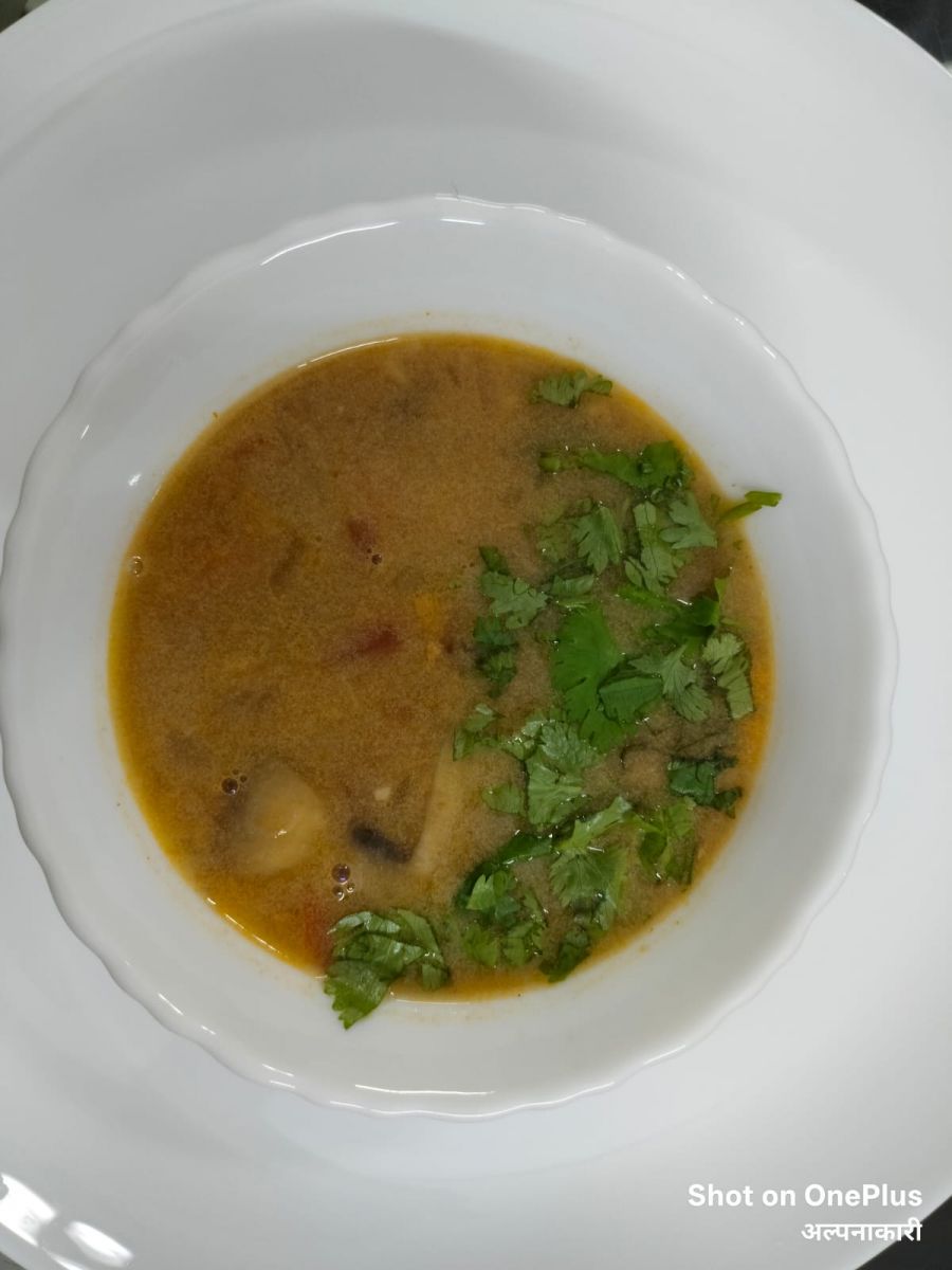thai lentil lemongrass veg soup.jpg