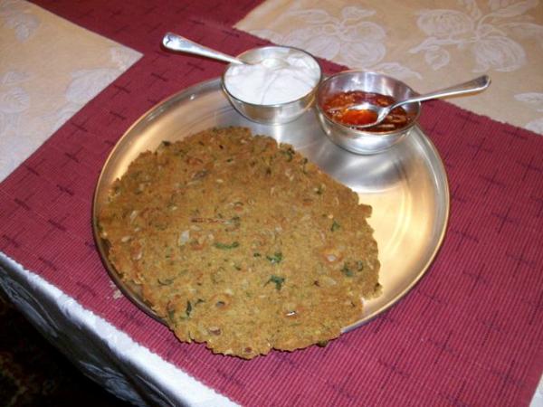 Thalipeeth.jpg