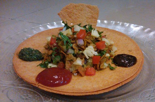 Khakra bhel1.jpg