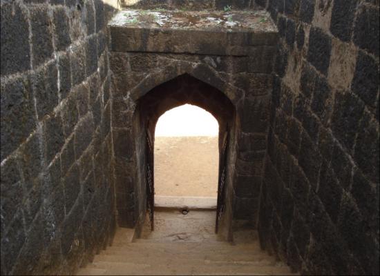 Palakhi_Darwaza.jpg