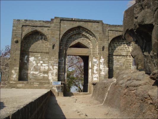 Shivneri_3.jpg