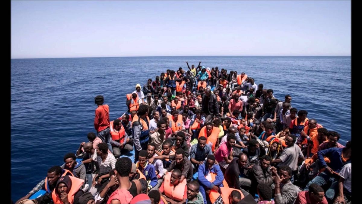 refugee-boat-3.jpg