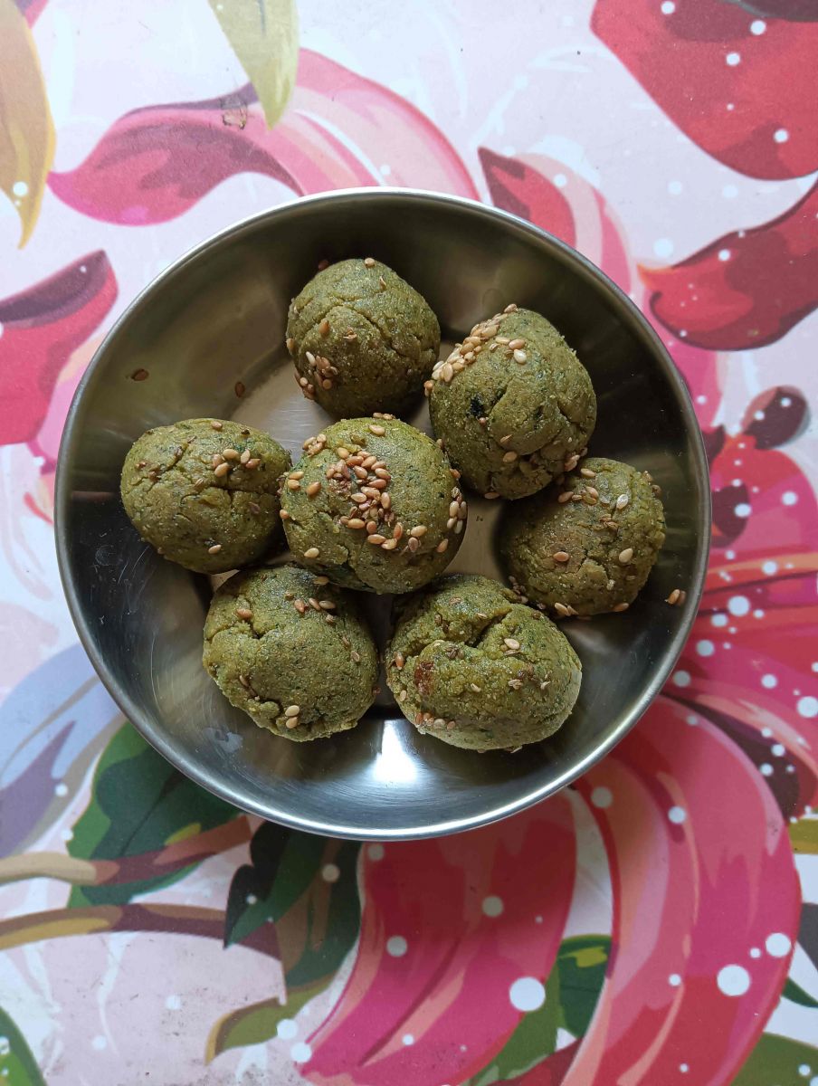 methi muthiya.jpg