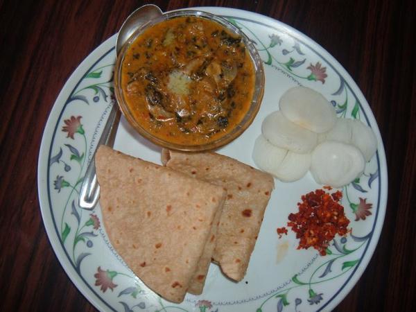 lal bhajee roti.JPG