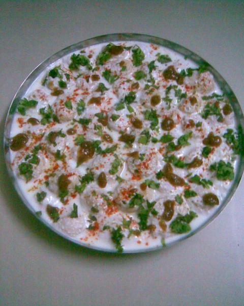 Dahi Wada.jpg