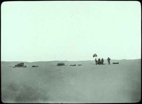 Amundsen at Shackeltons Point.jpg