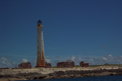 Great_Isaac_Cay_Lighthouse.jpg