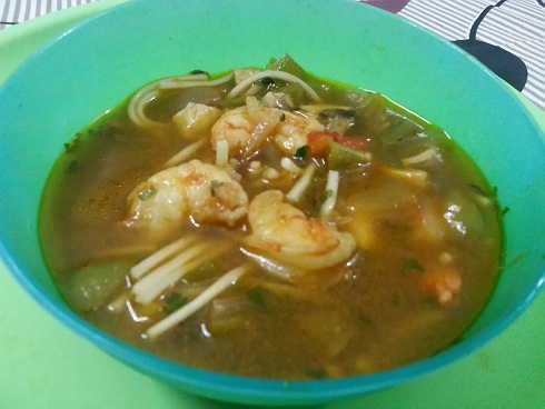 noodle prawn soup.jpg