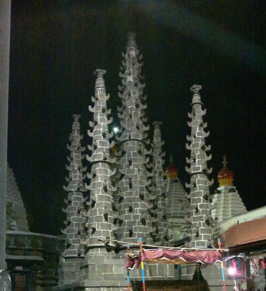 Mahalaxmi Temple Deepmaal.jpg