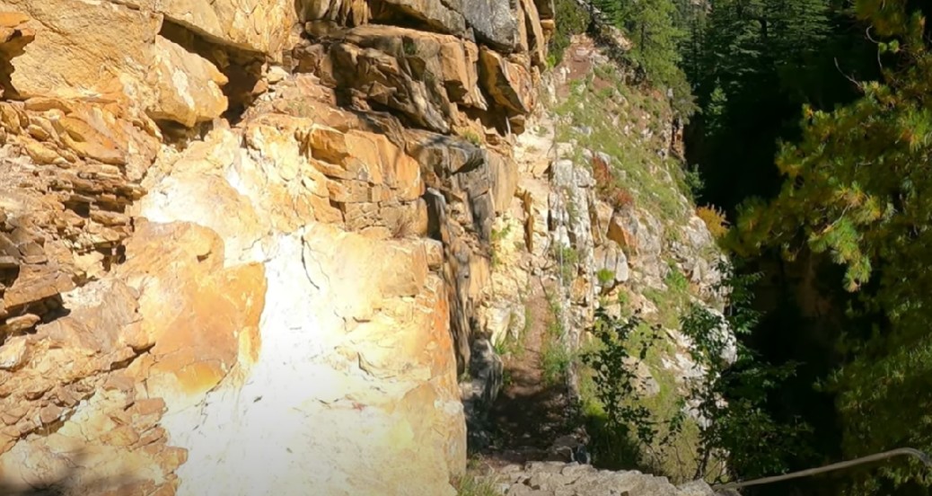 narrow climb.jpg