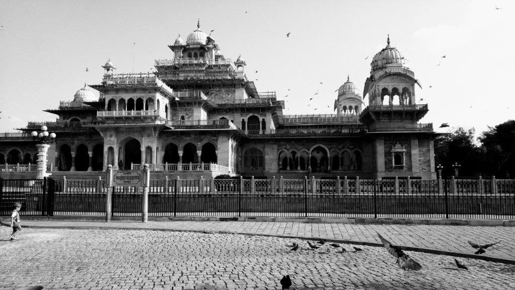 Albert_hall_museum_Jaipur.jpg