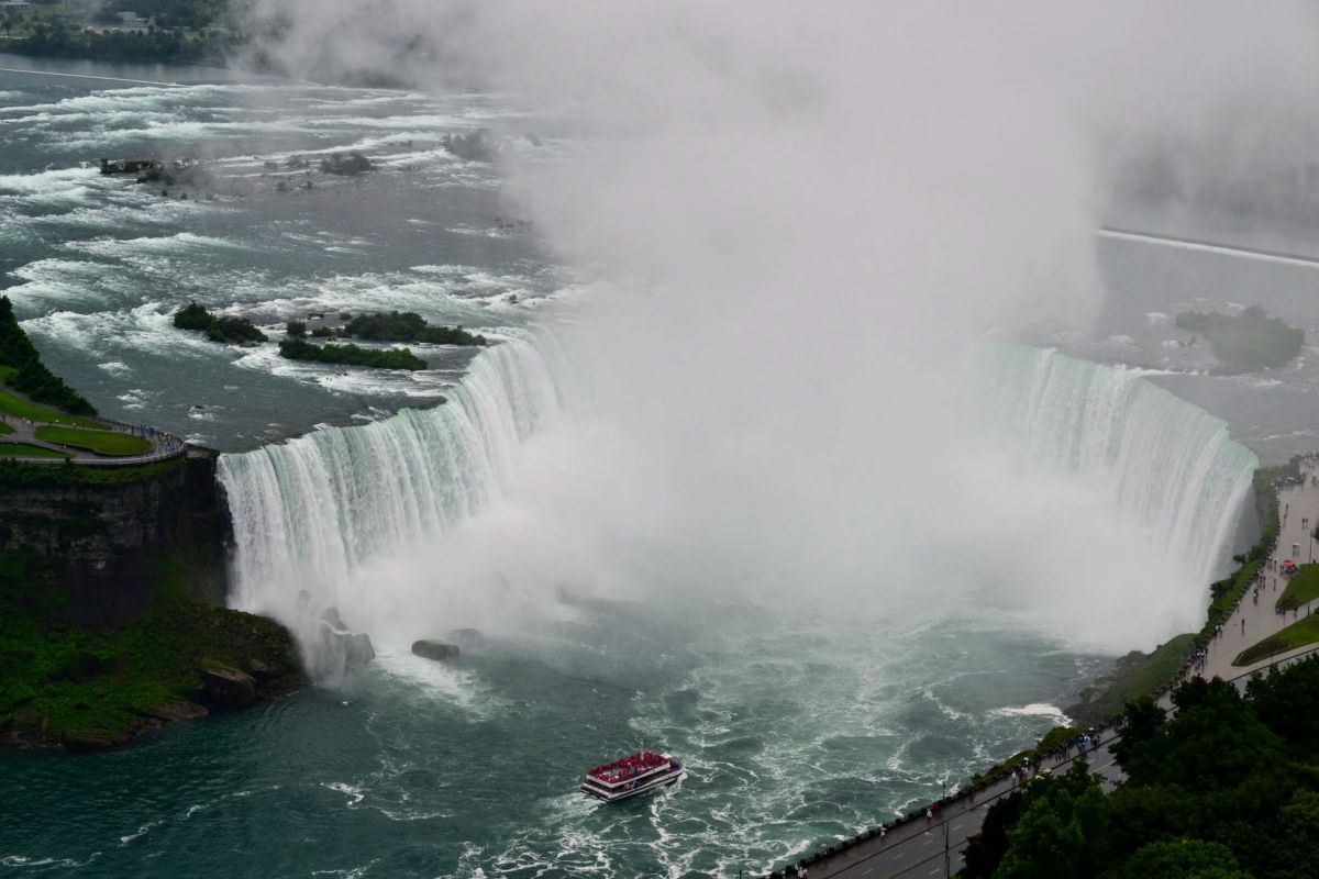 Niagara_falls.JPG