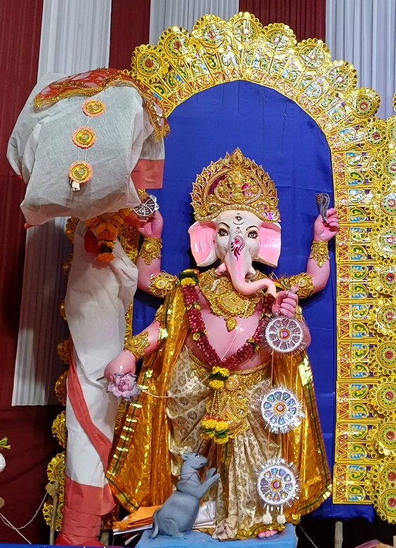 Ganesh with kola Bou.jpg