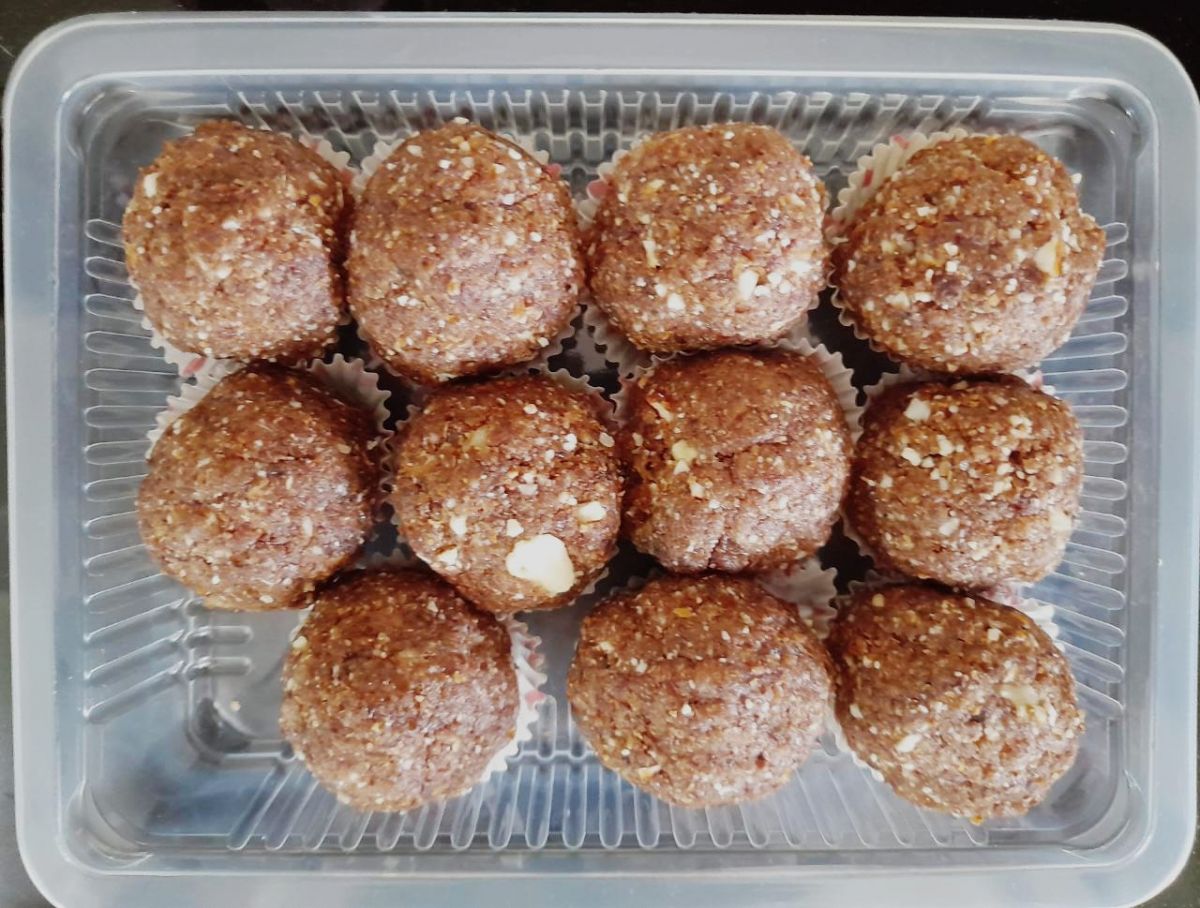 पौष्टिक  ड्राय फ्रूट्स लाडू.jpeg