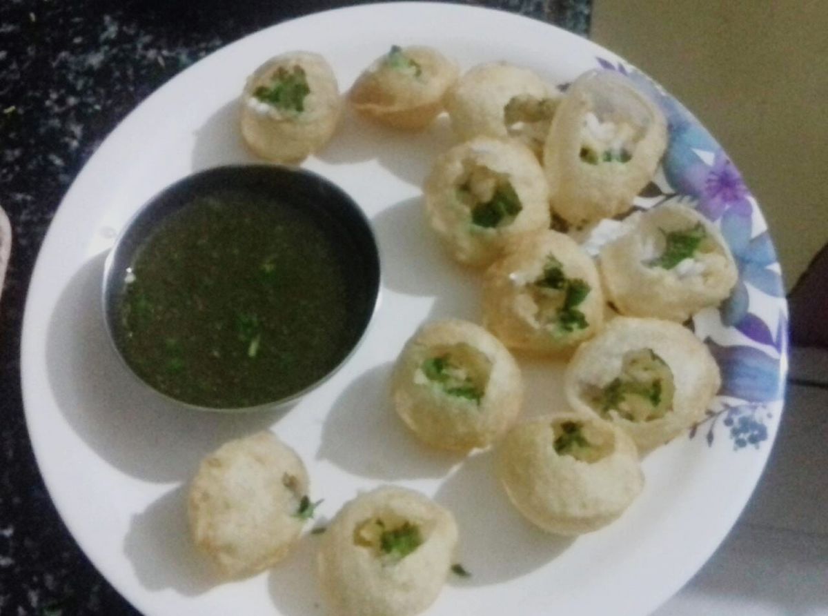 Pani Puri.jpeg