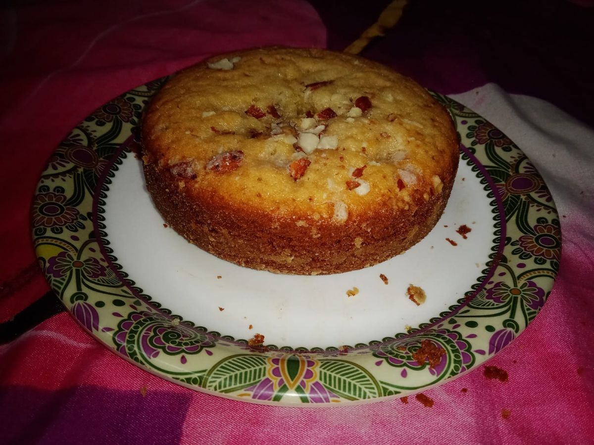 irani mawa cake.jpg