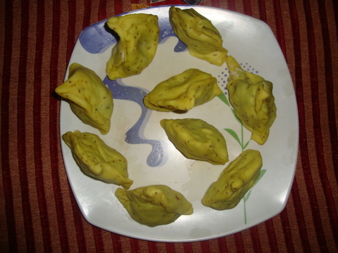 kachche samose.JPG