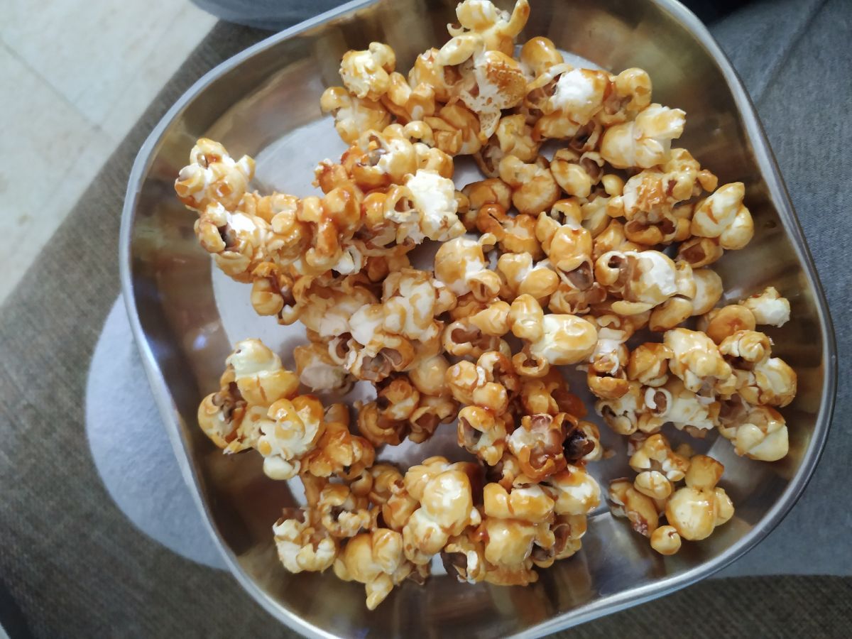 caramel popcorn.jpg