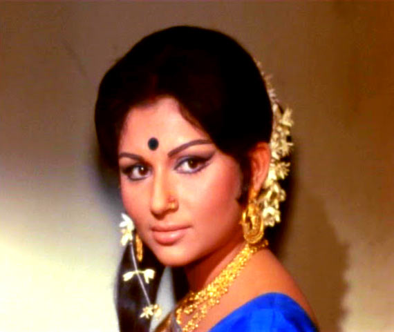 1418018975sharmila-tagore6.jpg