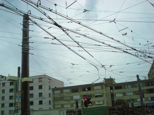 austria-1-wires.jpg